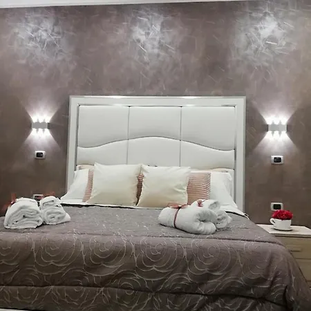 Royal Dreams Bed & Breakfast *